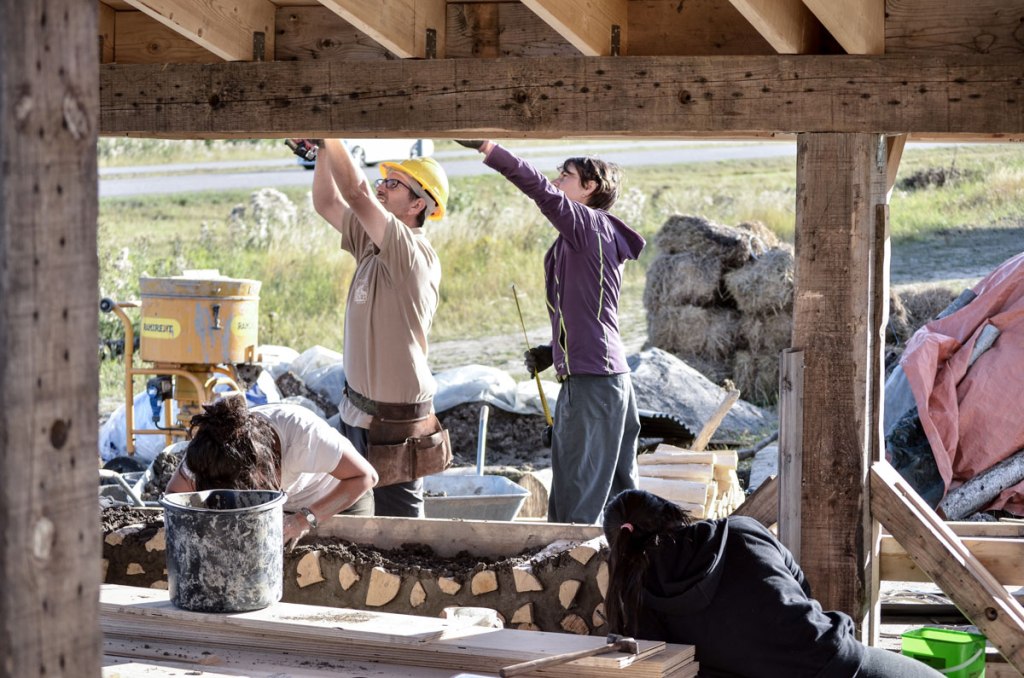 The cordwood walls and the design is starting to take&nbsp;shape